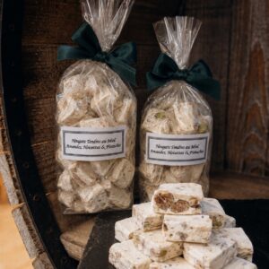Nougat tendre au miel amandes noisettes pistaches – La Fabrik' à Bonbons